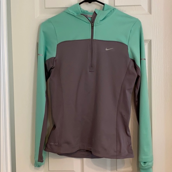 Nike Jackets & Blazers - Nike half zip sweatshirt